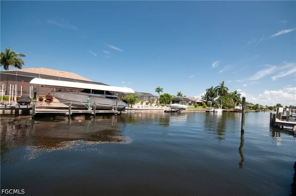 3332 SE 19th Avenue Cape Coral FL 33904