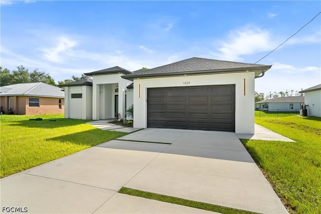 1824 Jacinto Avenue Lehigh Acres FL 33972