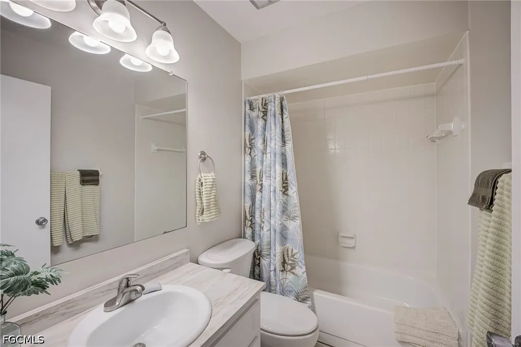 4629 SE 5th Place Cape Coral FL 33904