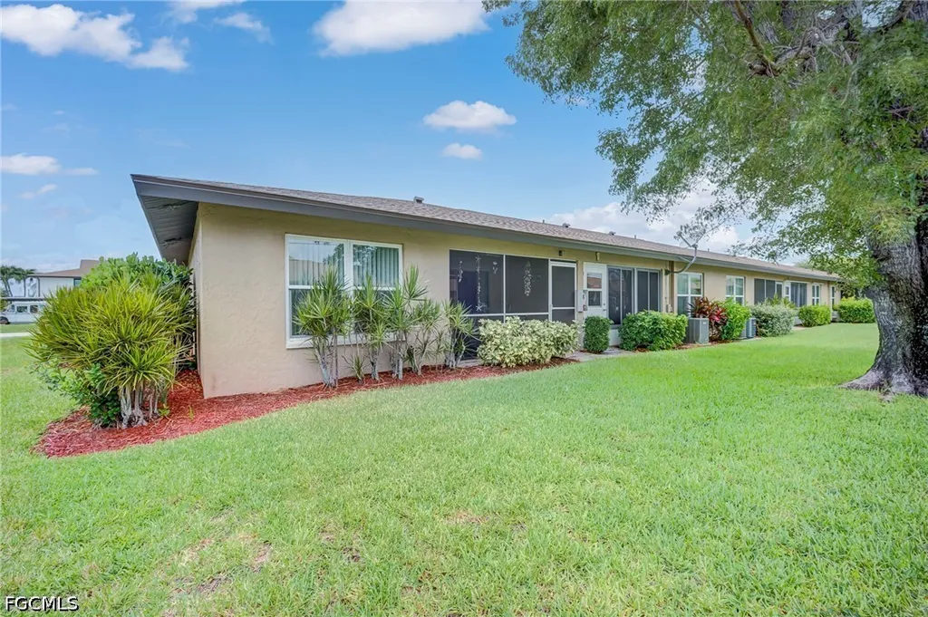4629 SE 5th Place Cape Coral FL 33904
