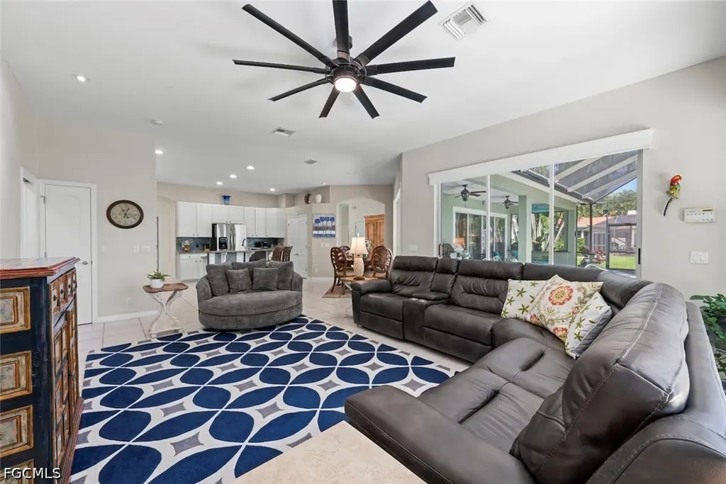8951 Abbotsford Terrace Fort Myers FL 33912