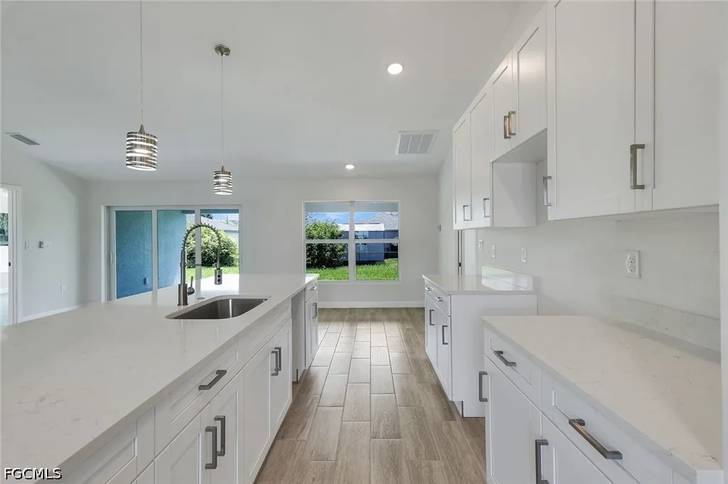 1409 NE 18th Place Cape Coral FL 33909