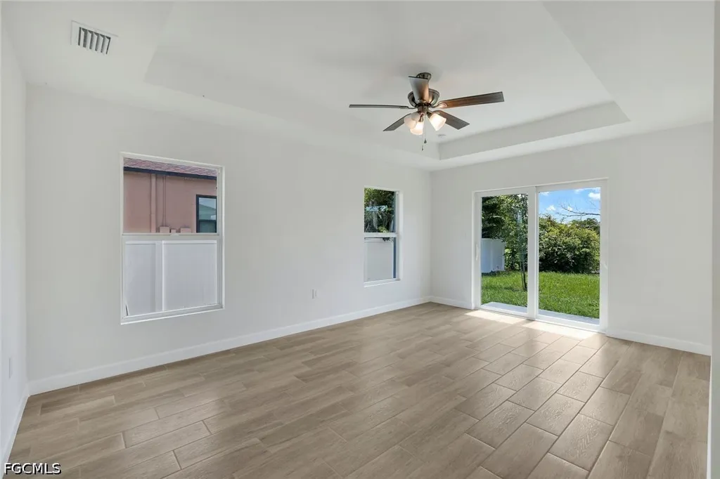 1409 NE 18th Place Cape Coral FL 33909