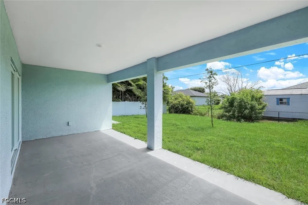 1409 NE 18th Place Cape Coral FL 33909