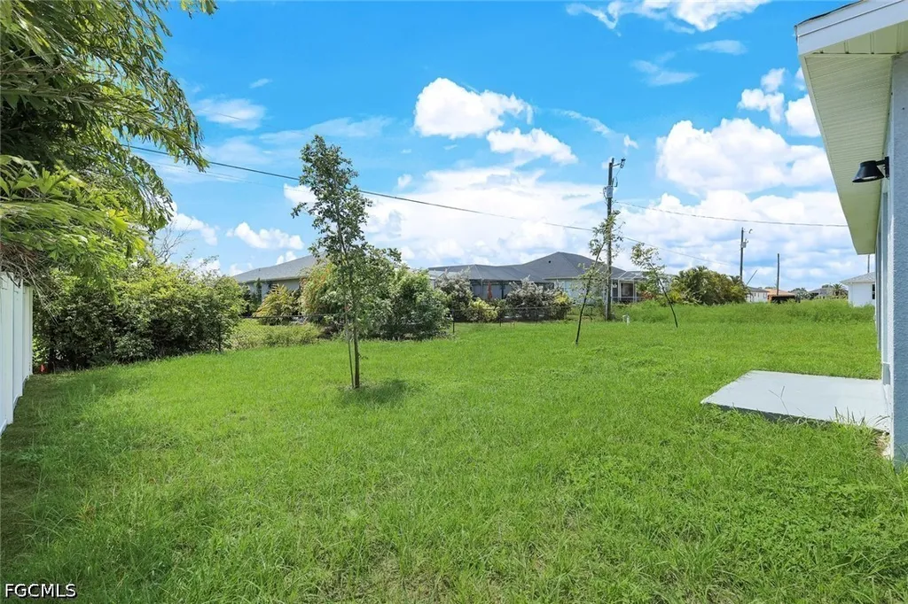 1409 NE 18th Place Cape Coral FL 33909