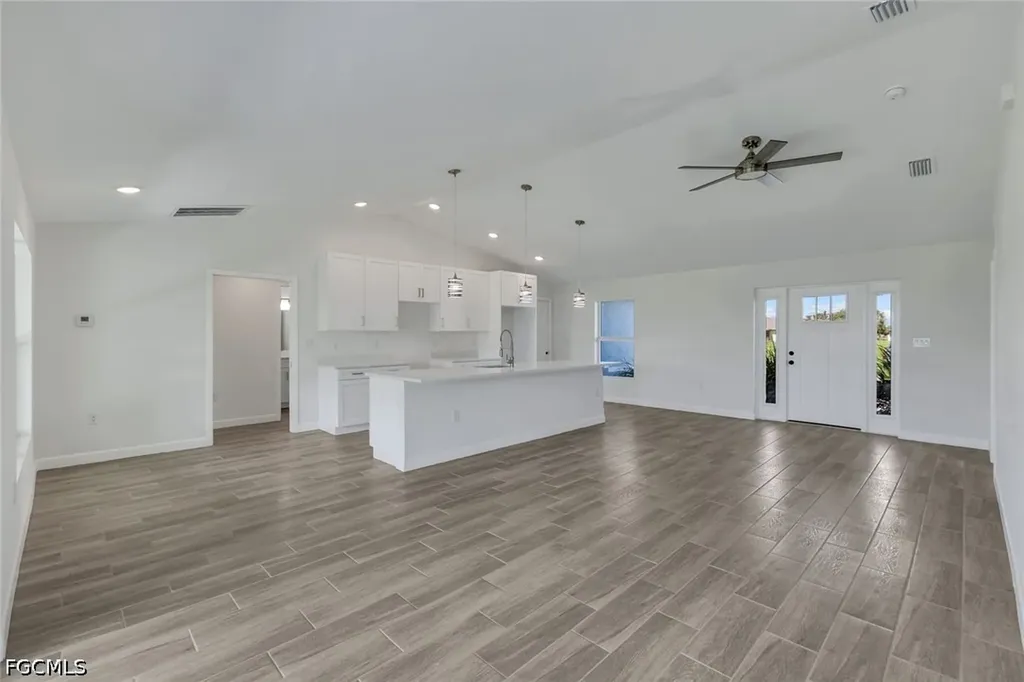 1409 NE 18th Place Cape Coral FL 33909