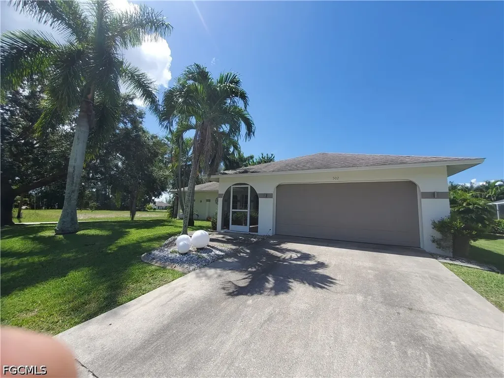 502 SW 26th Terrace Cape Coral FL 33914