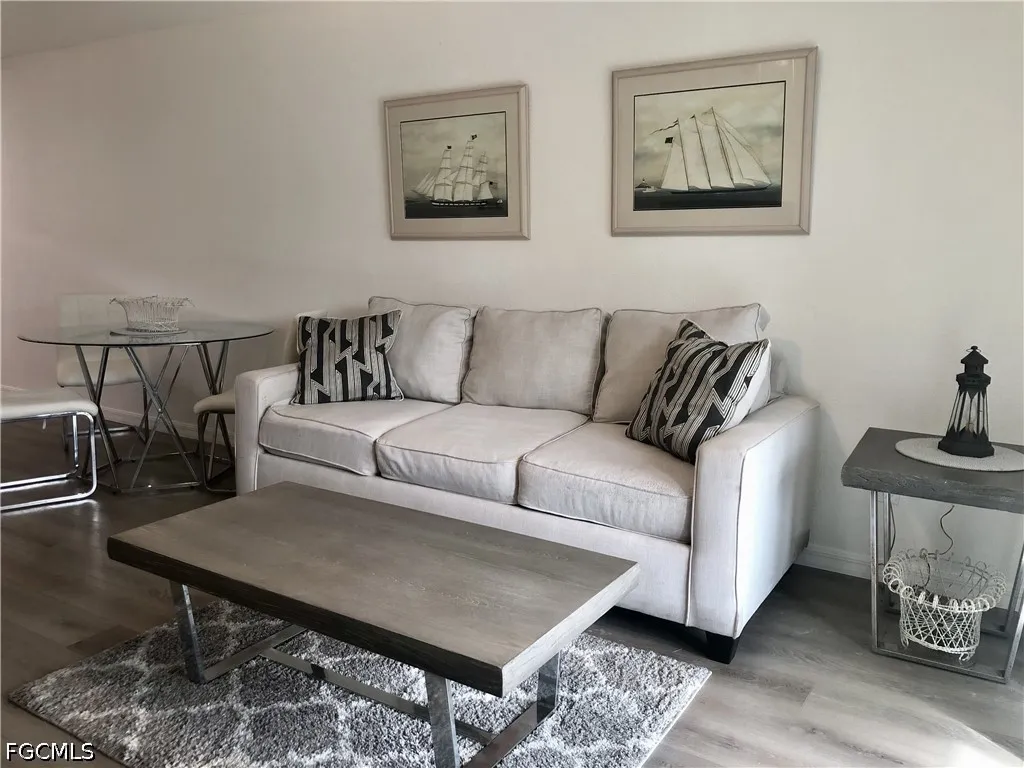 16881 Davis Road Fort Myers FL 33908