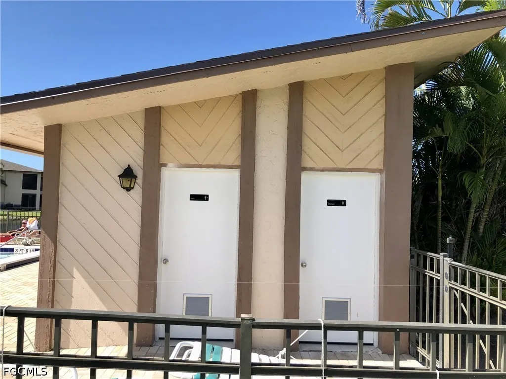 16881 Davis Road Fort Myers FL 33908