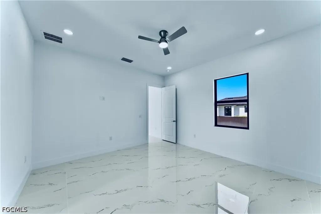 914 Manresa Avenue S Lehigh Acres FL 33974
