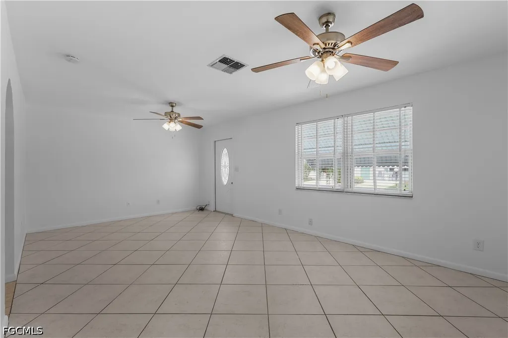 11 Desert Candle Circle Lehigh Acres FL 33936