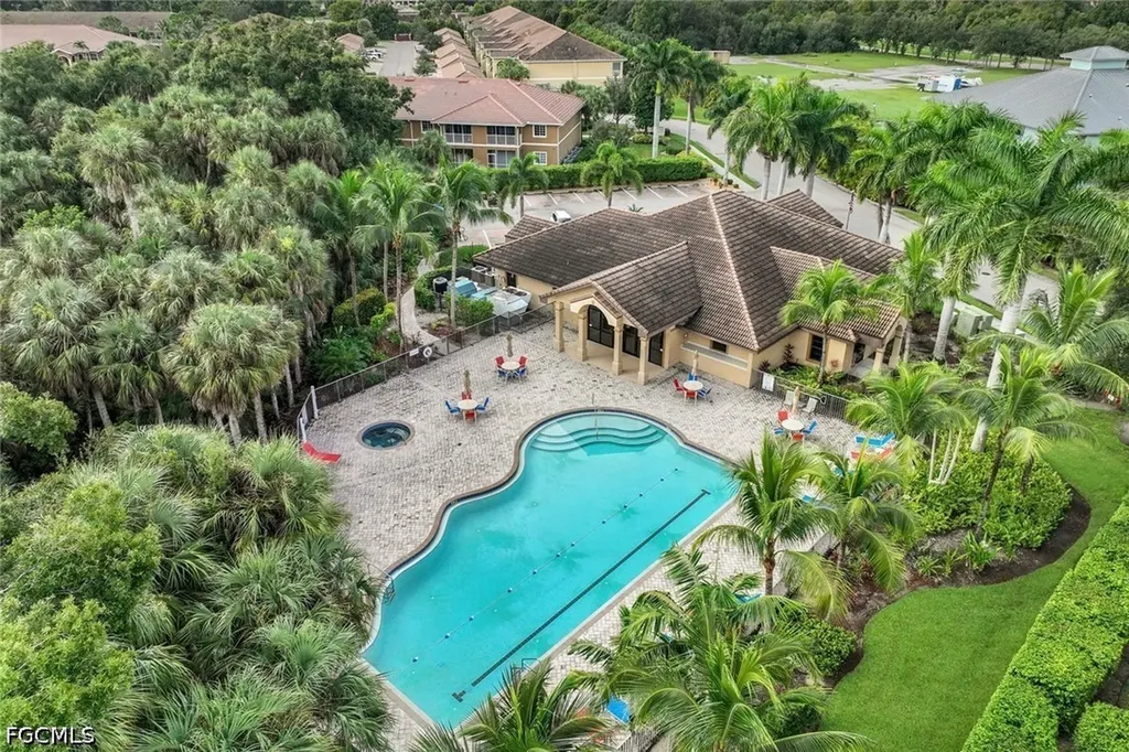 1137 Winding Pines Circle Cape Coral FL 33909
