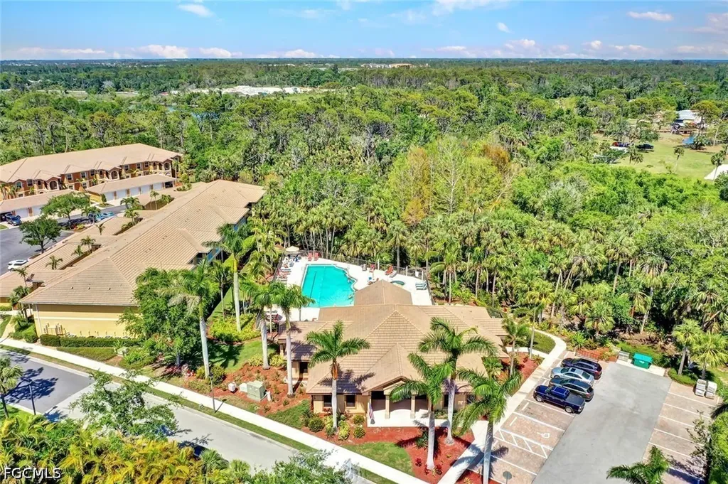 1137 Winding Pines Circle Cape Coral FL 33909