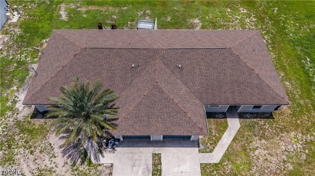 5047/5049 Centennial Boulevard Lehigh Acres FL 33971