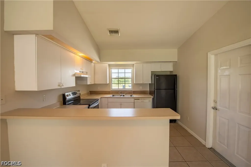 5047/5049 Centennial Boulevard Lehigh Acres FL 33971