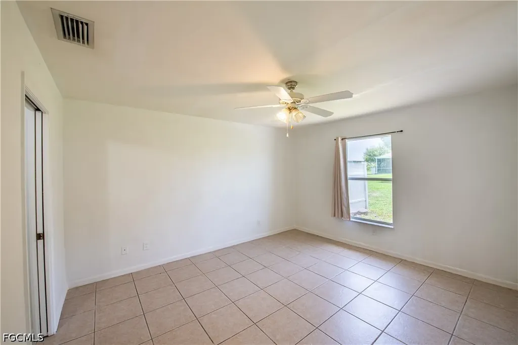 5047/5049 Centennial Boulevard Lehigh Acres FL 33971
