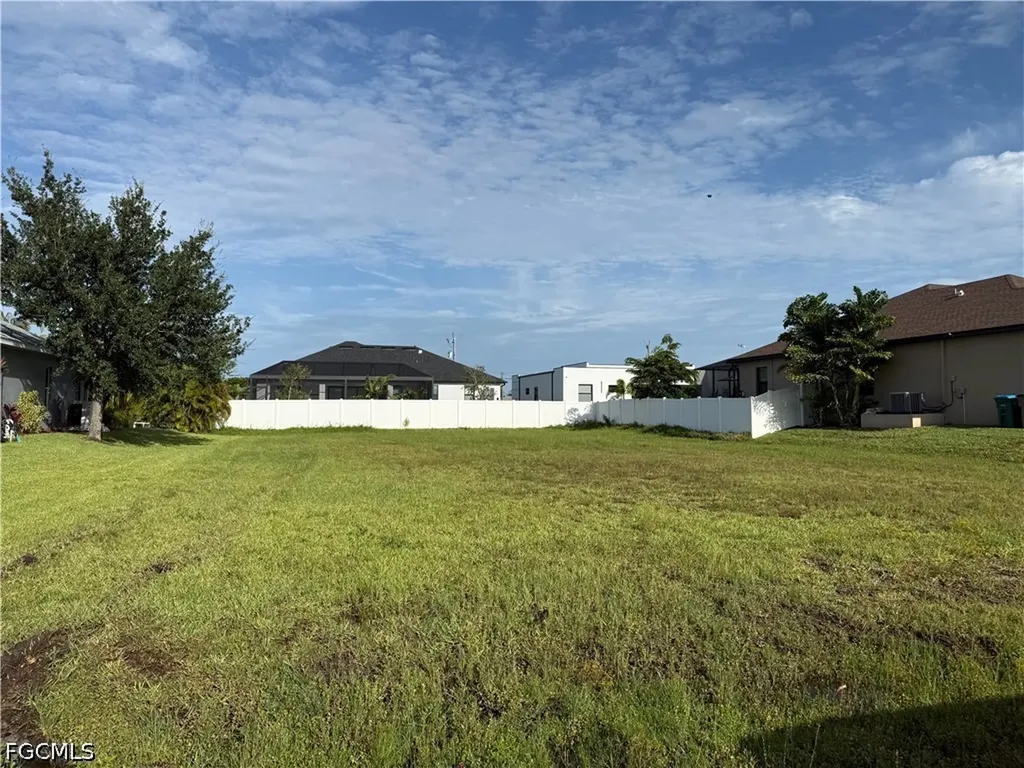 118 SW 37th Avenue Cape Coral FL 33991