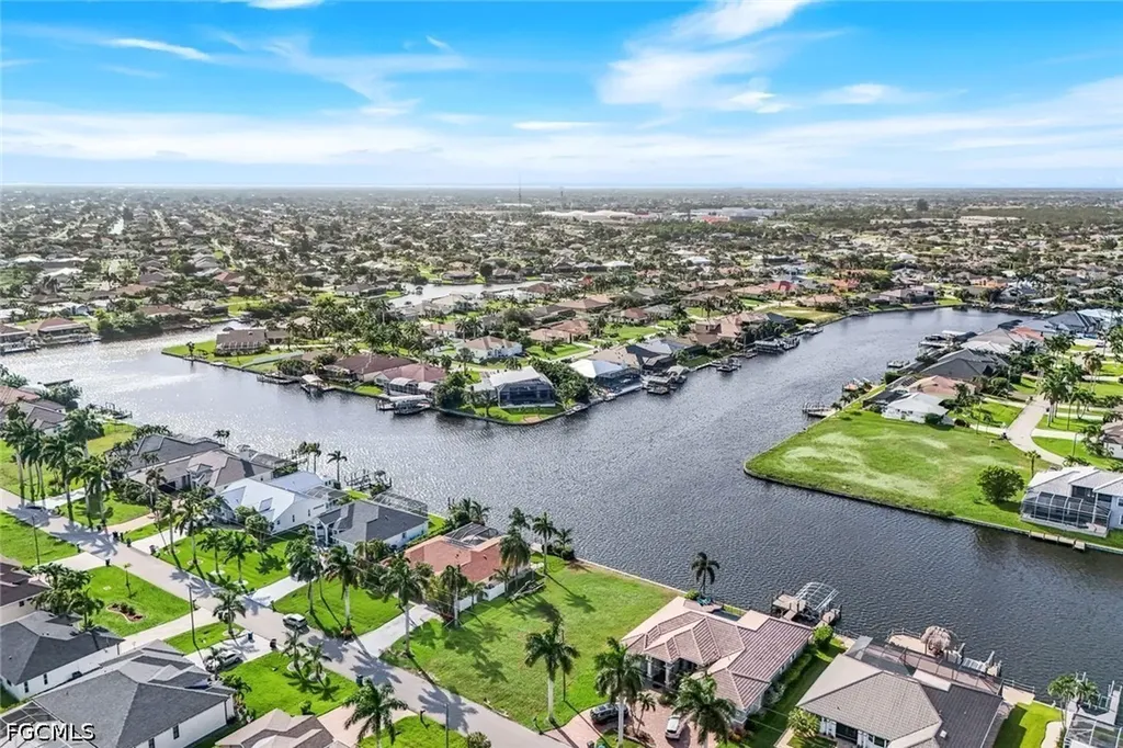 2834 SW 30th Street Cape Coral FL 33914