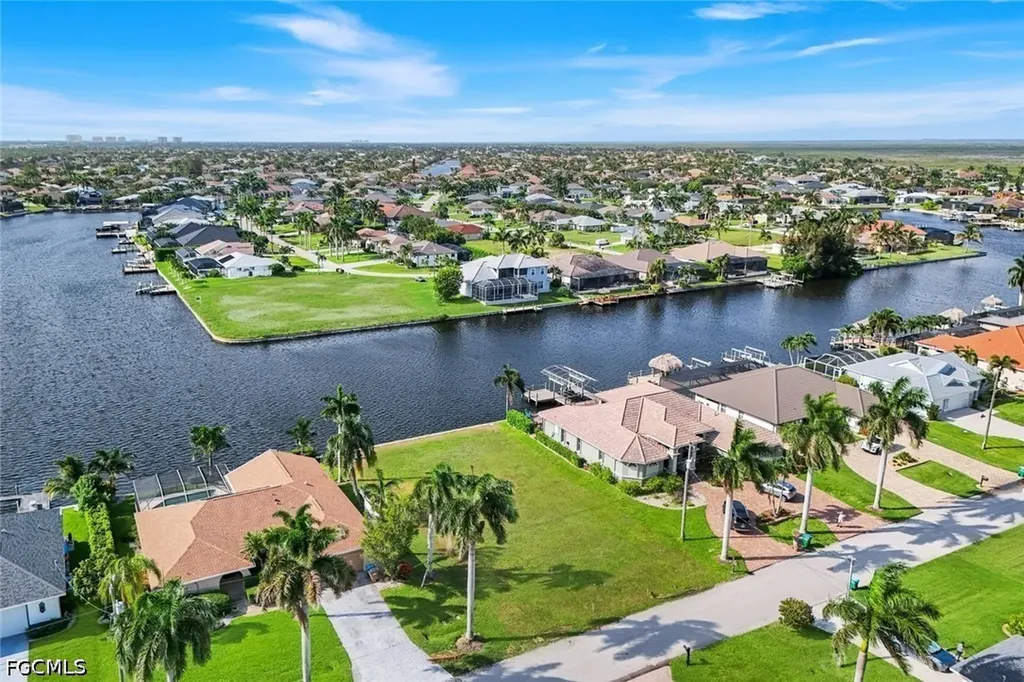 2834 SW 30th Street Cape Coral FL 33914