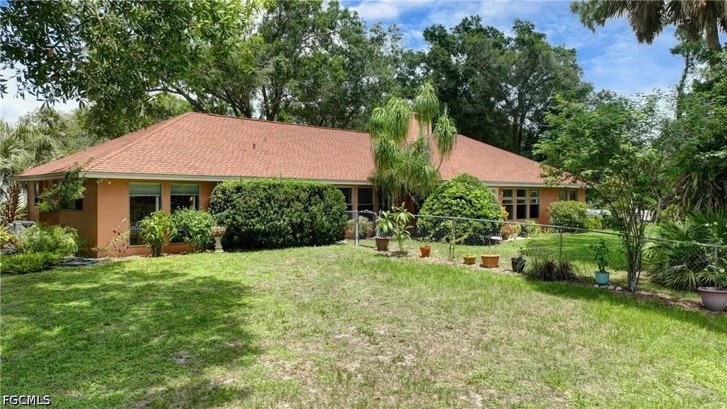 318 Fifth Avenue Lehigh Acres FL 33936