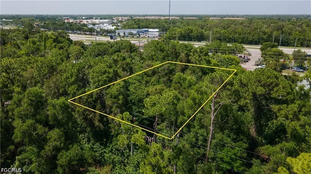 20190 Trailside Drive Estero FL 33928