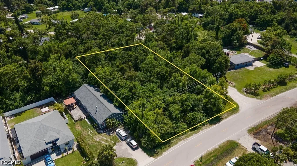 20190 Trailside Drive Estero FL 33928