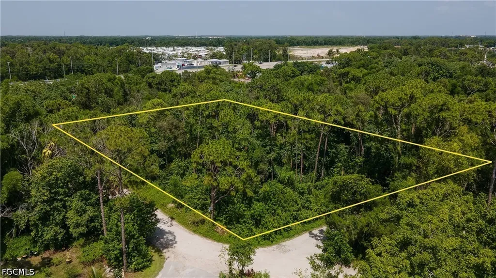 20190 Trailside Drive Estero FL 33928