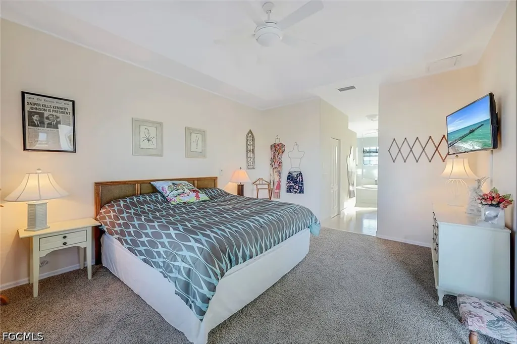 2214 SE 19th Place Cape Coral FL 33990