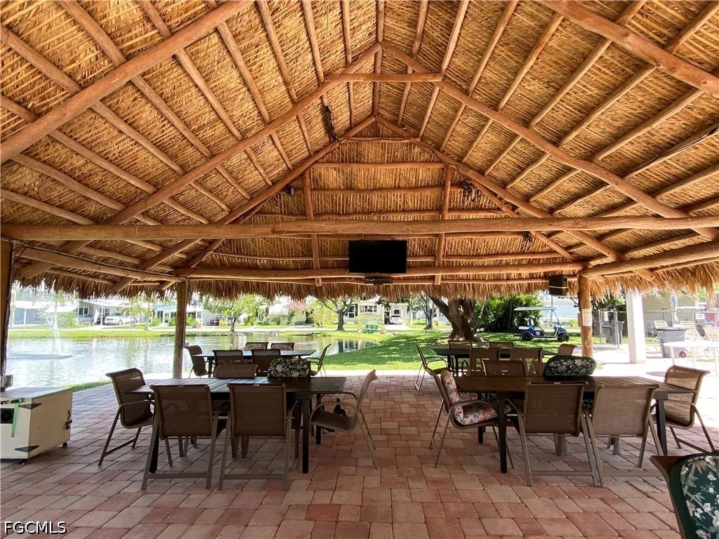 33 Poinsettia Drive Fort Myers FL 33905