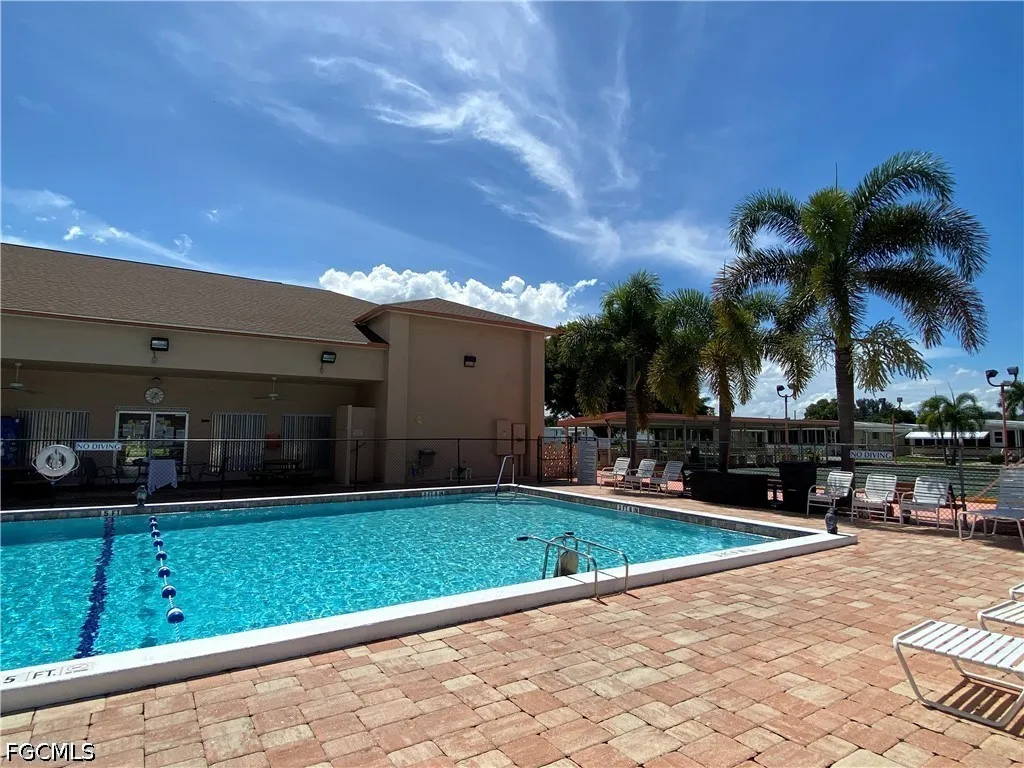33 Poinsettia Drive Fort Myers FL 33905