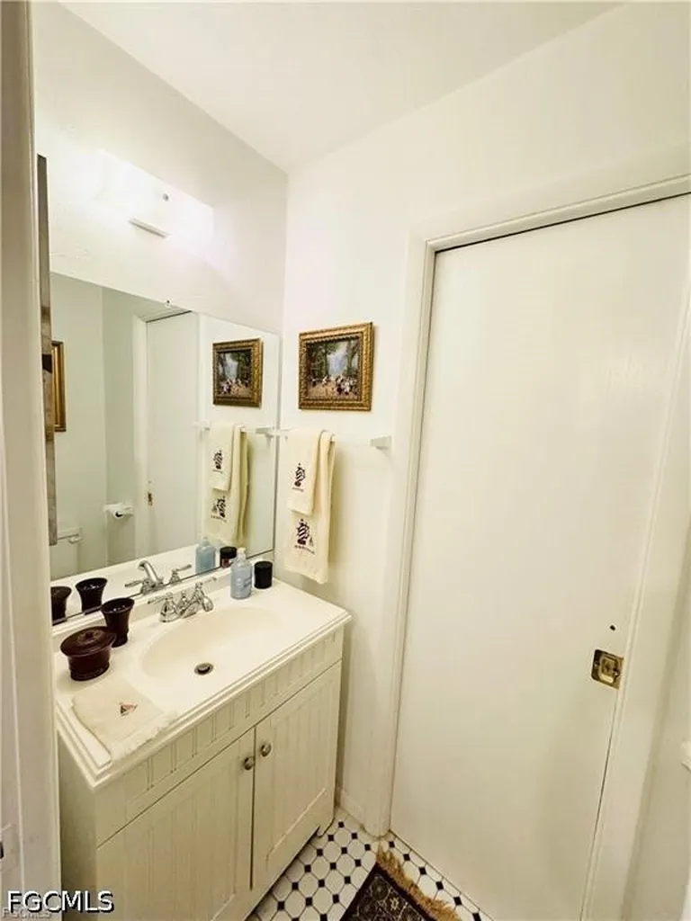 6324 Panther Lane Fort Myers FL 33919