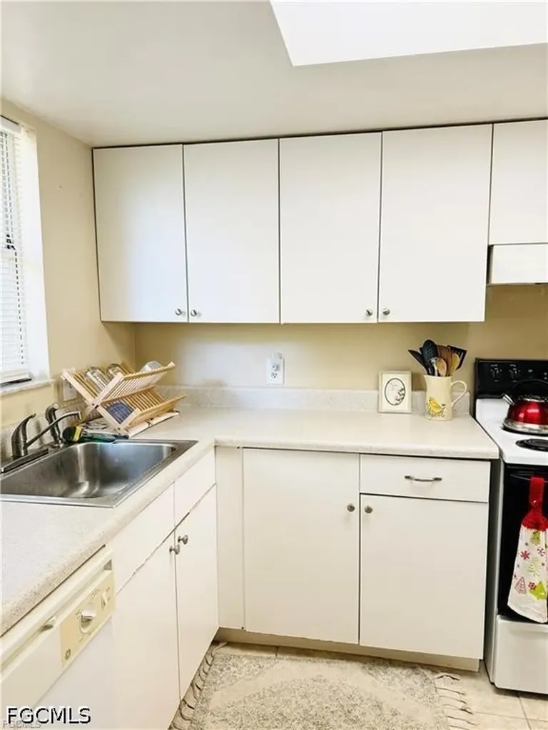 6324 Panther Lane Fort Myers FL 33919