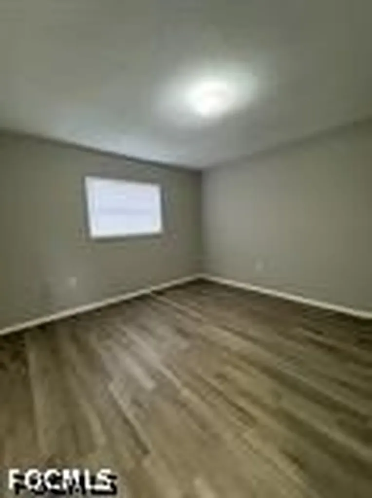 64 1st Street Fort Myers FL 33907