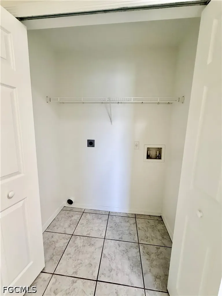 4737 28th Street SW Lehigh Acres FL 33973
