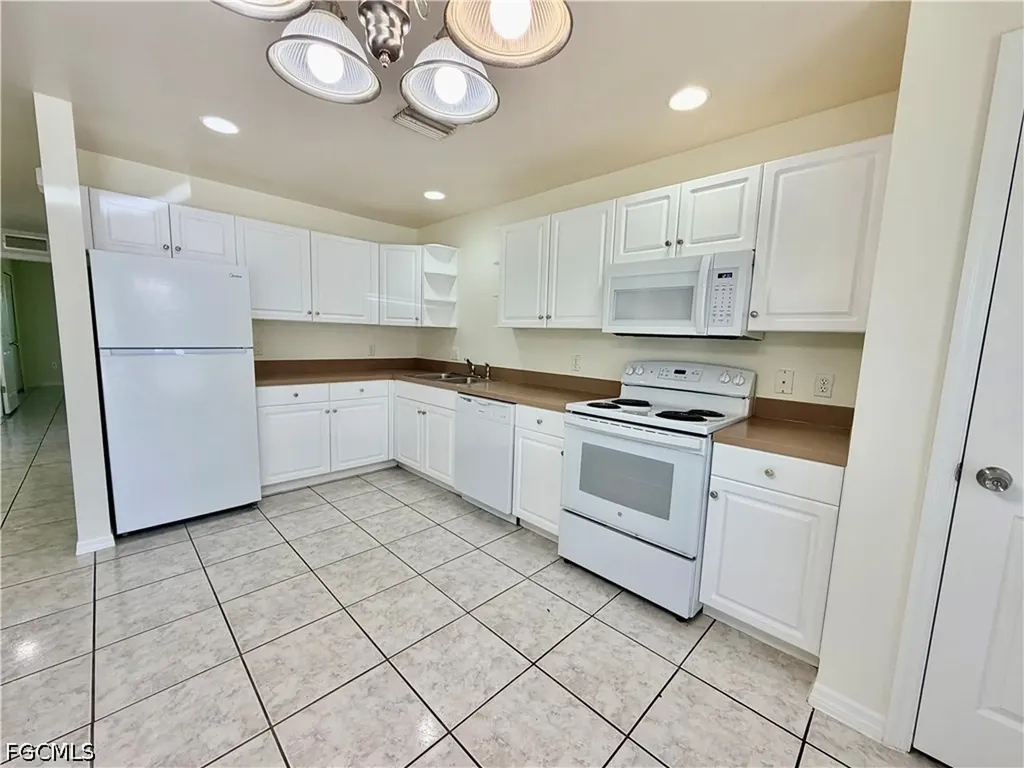4737 28th Street SW Lehigh Acres FL 33973