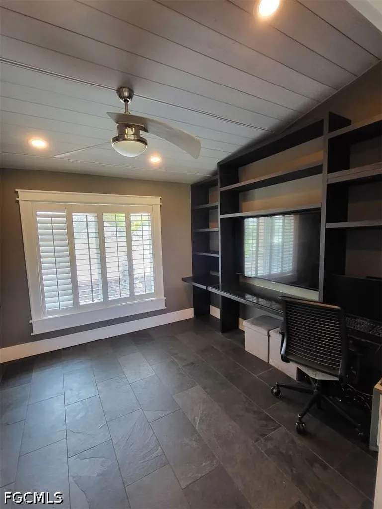 2257 Regal Way Naples FL 34110