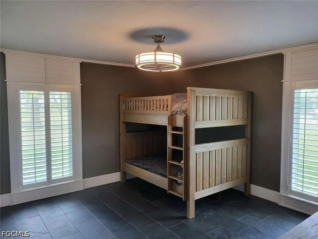 2257 Regal Way Naples FL 34110