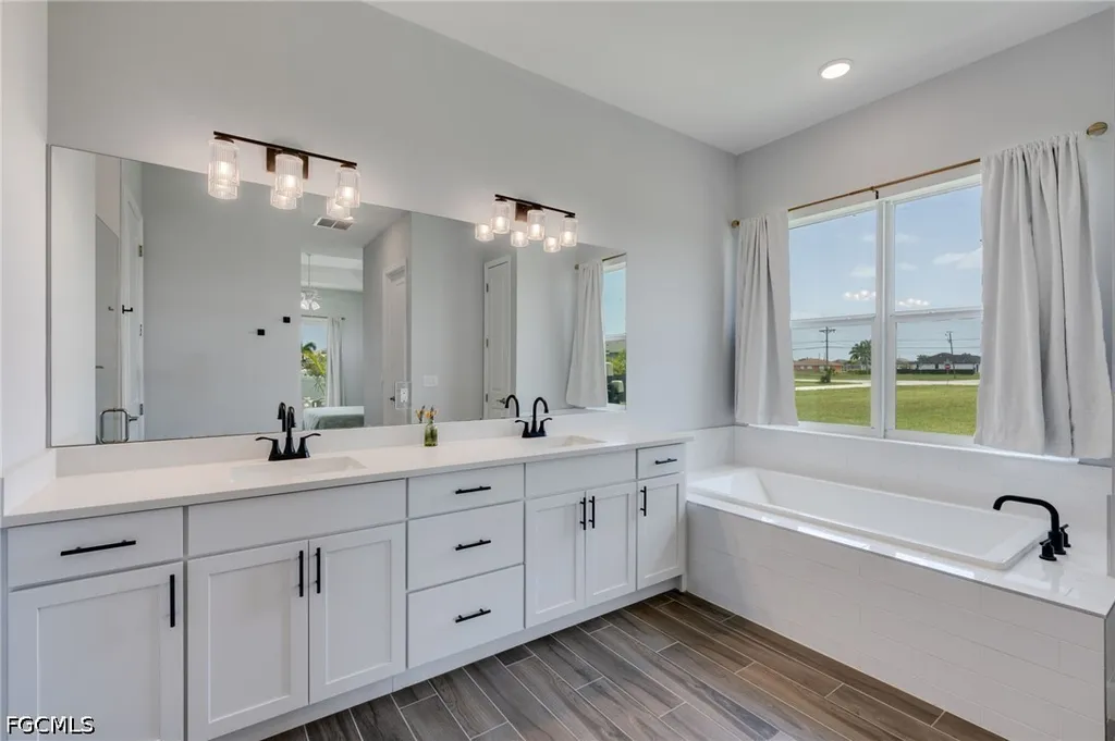 812 NW 37th Avenue Cape Coral FL 33993