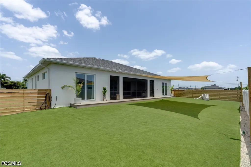 812 NW 37th Avenue Cape Coral FL 33993
