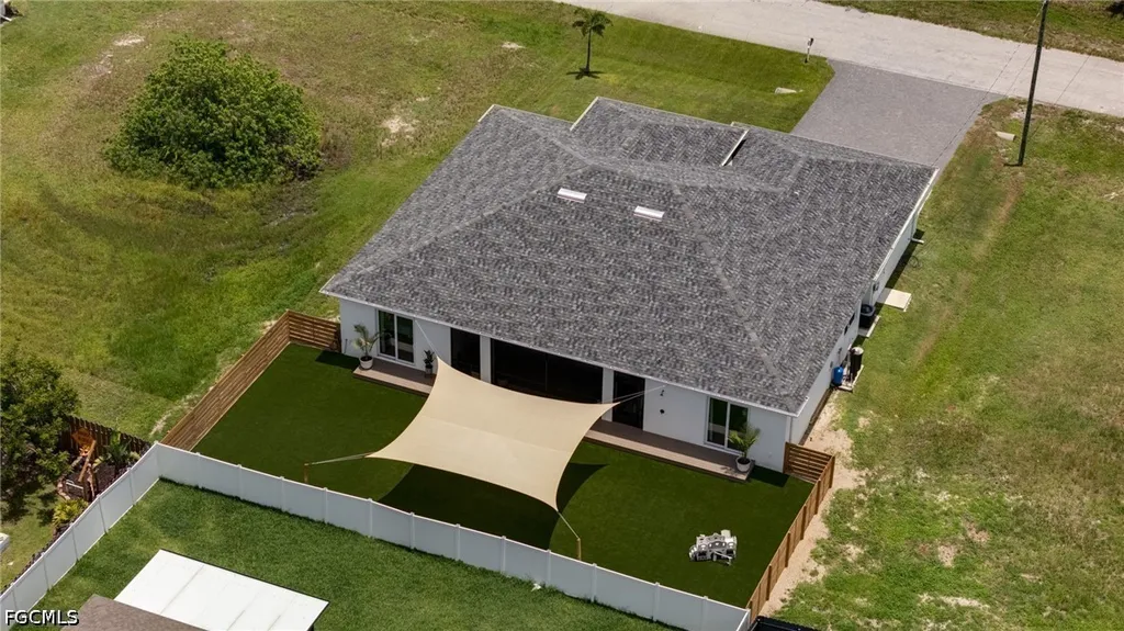 812 NW 37th Avenue Cape Coral FL 33993