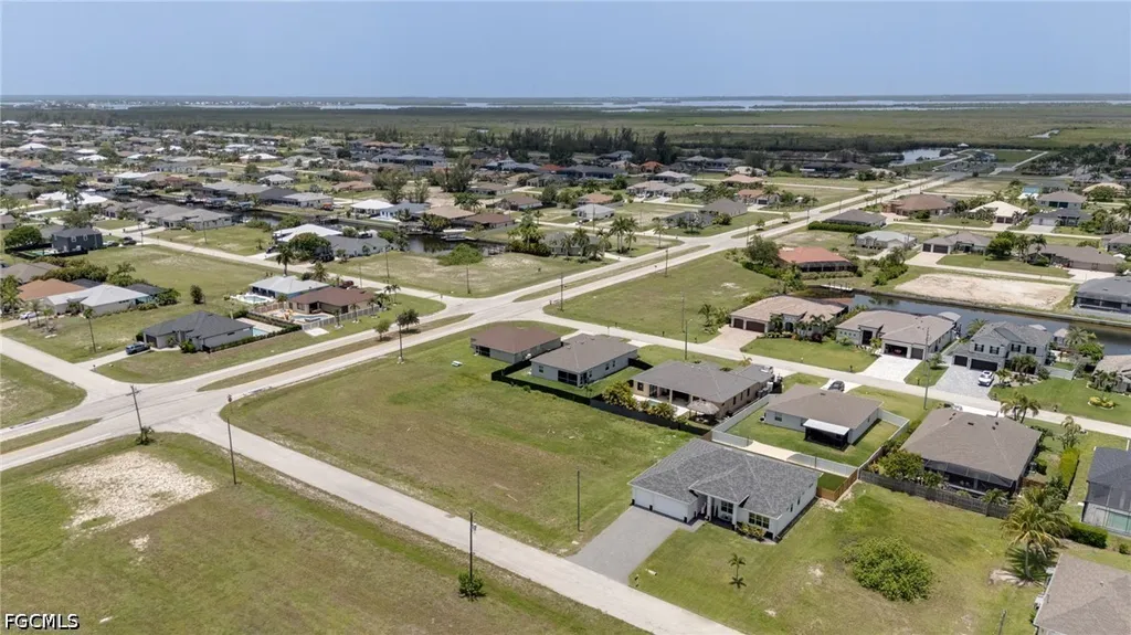 812 NW 37th Avenue Cape Coral FL 33993