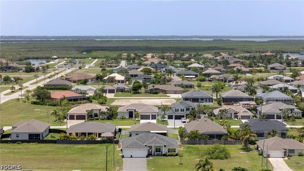 812 NW 37th Avenue Cape Coral FL 33993