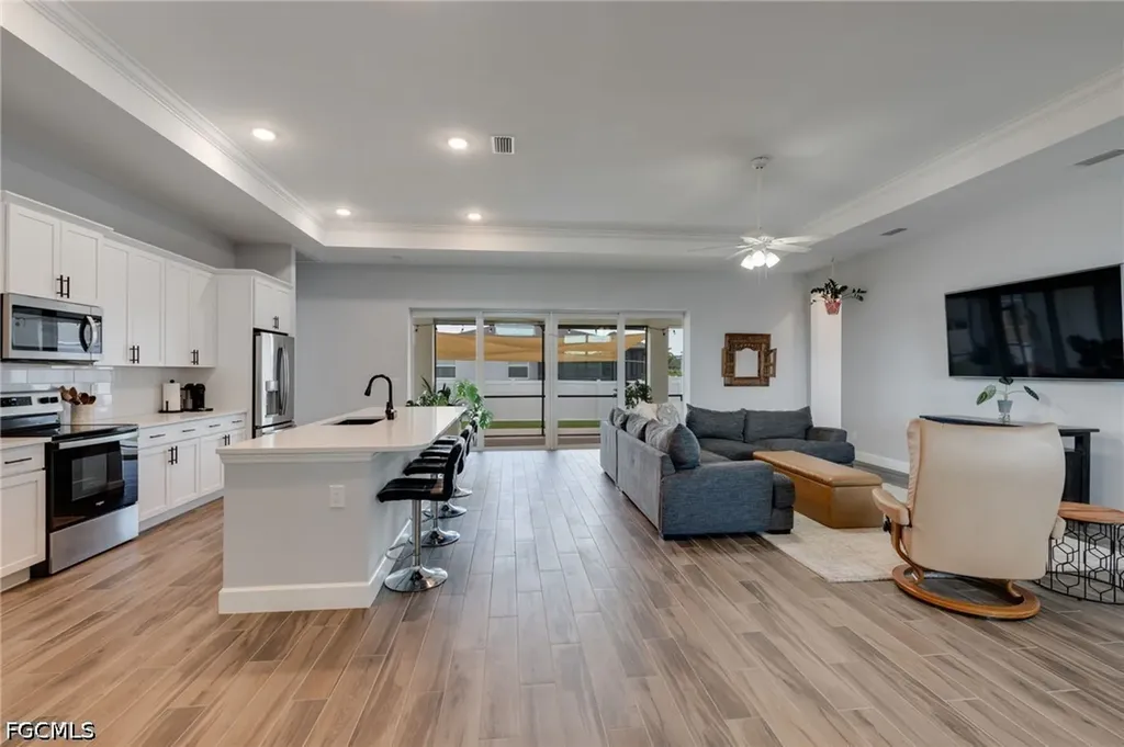812 NW 37th Avenue Cape Coral FL 33993