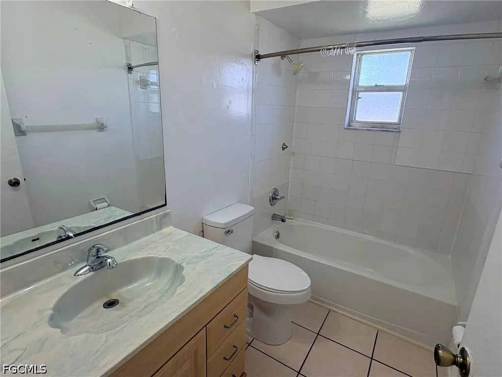 729 SW 39th Street Cape Coral FL 33914