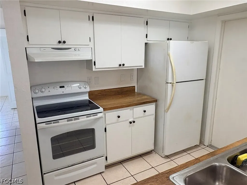 729 SW 39th Street Cape Coral FL 33914