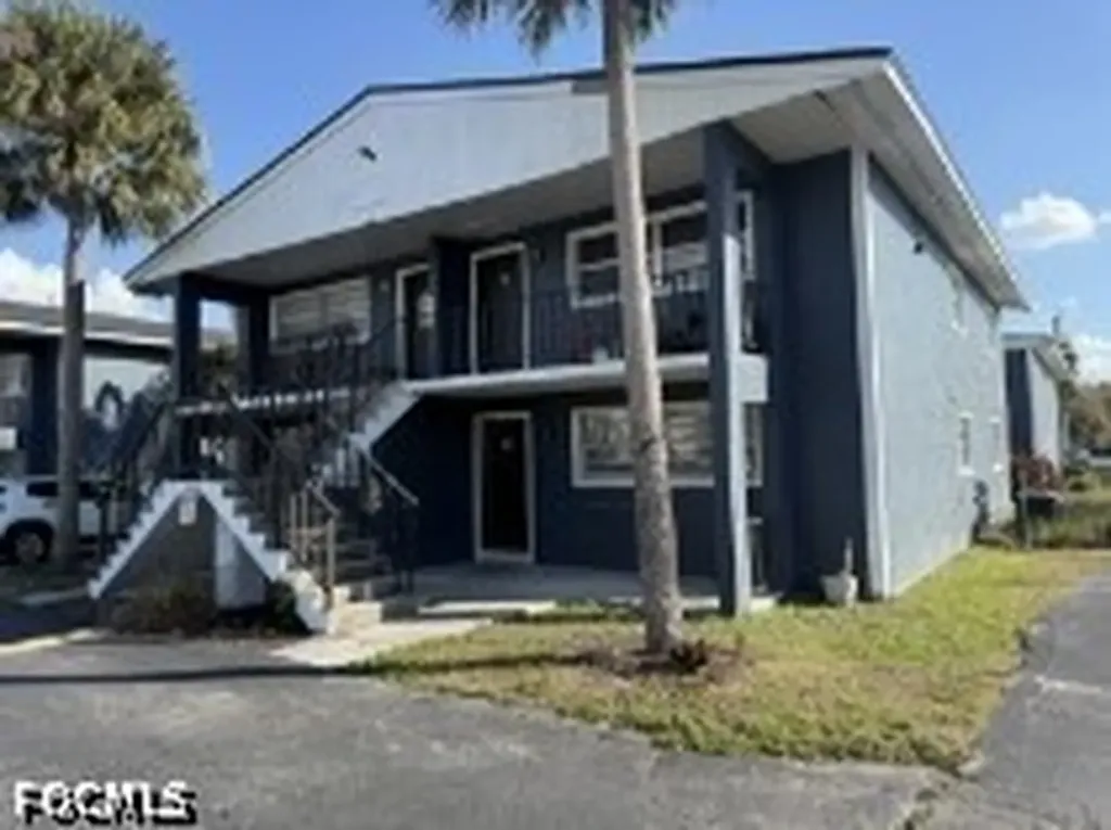 2505-2429 Hanson Street Fort Myers FL 33901