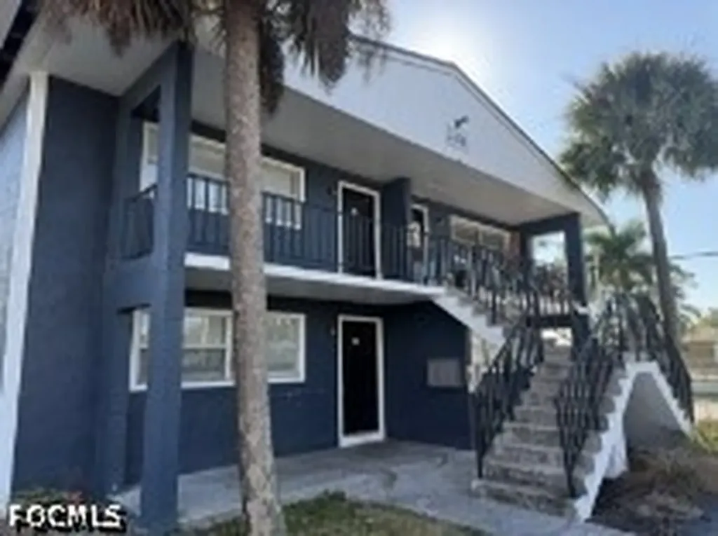 2505-2429 Hanson Street Fort Myers FL 33901