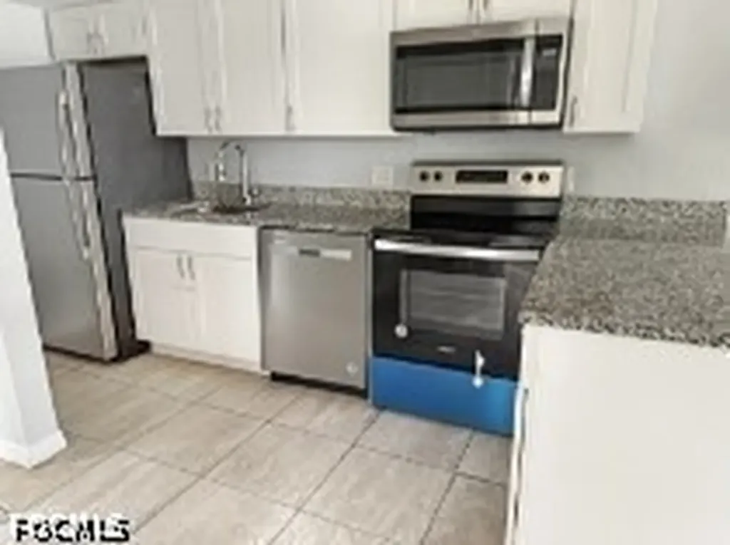 2505-2429 Hanson Street Fort Myers FL 33901