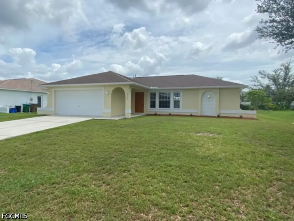 1318 NE 2nd Street Cape Coral FL 33909