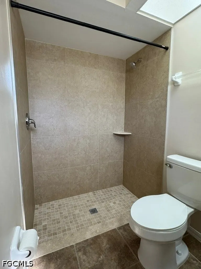 1318 NE 2nd Street Cape Coral FL 33909